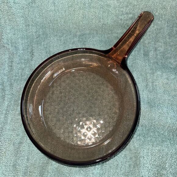 Corning Ware Vision Ware 7” Waffle Bottom Frying Pan Skillet Amber Glass FRANCE - Picture 1 of 7